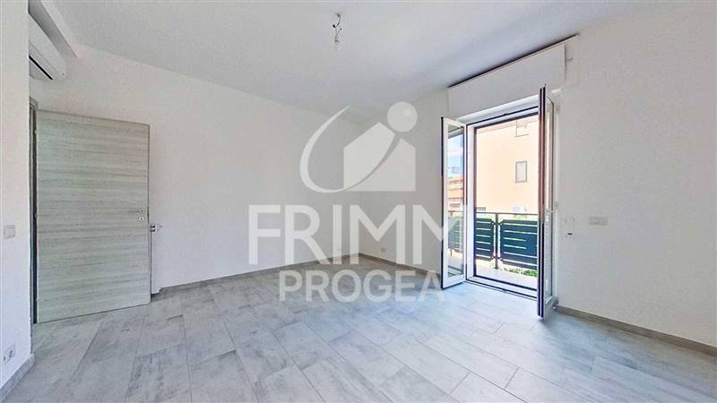 appartamento in vendita a Roma in zona Lunghezza
