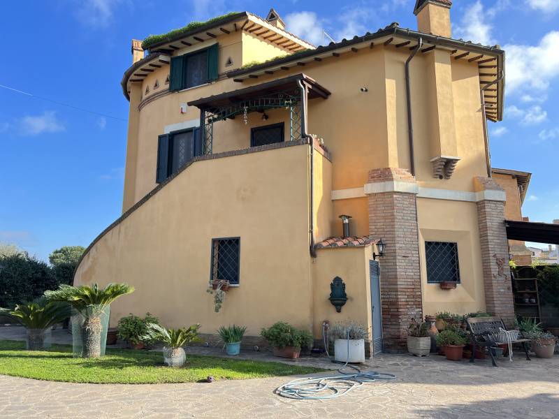 villa in vendita a Roma in zona Torrevecchia
