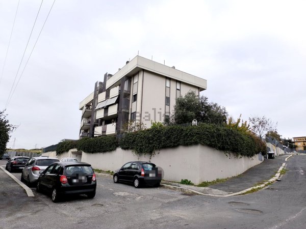 appartamento in vendita a Roma in zona Selva Candida