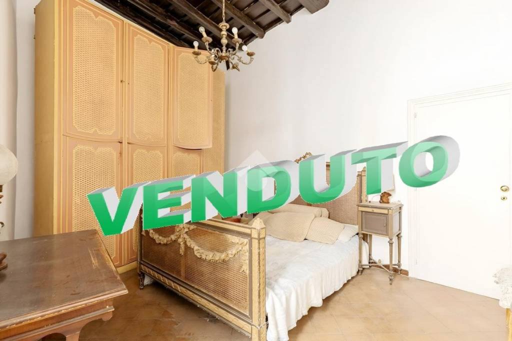 appartamento in vendita a Roma in zona Parione/Sant'Eustachio