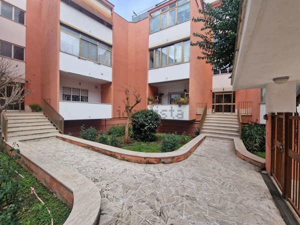 appartamento in vendita a Roma in zona Montespaccato