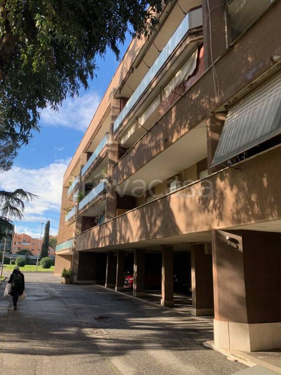 appartamento in vendita a Roma in zona Dragona/Bagnoletto