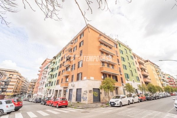 appartamento in vendita a Roma in zona Tuscolano