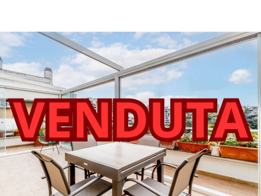 appartamento in vendita a Roma in zona EUR