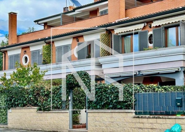 casa indipendente in vendita a Roma in zona Ponte di Nona