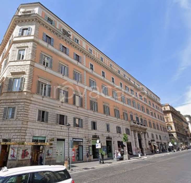 appartamento in vendita a Roma in zona Rione Monti/Campitelli