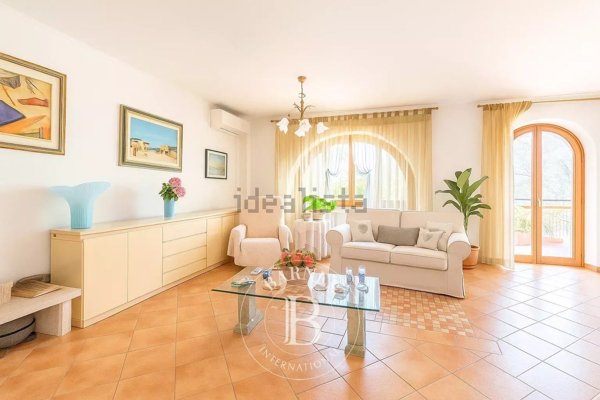 casa indipendente in vendita a Roma in zona Pantan Monastero
