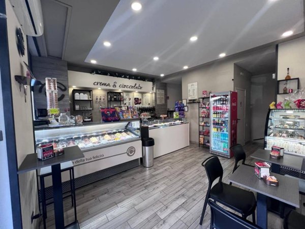 negozio in vendita a Roma in zona Aurelio