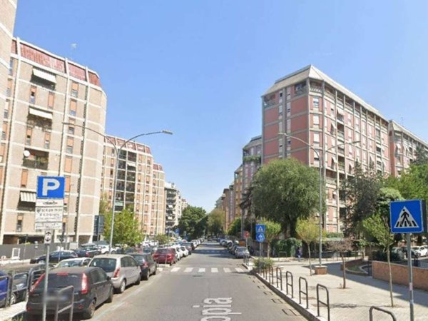 negozio in vendita a Roma in zona Salario