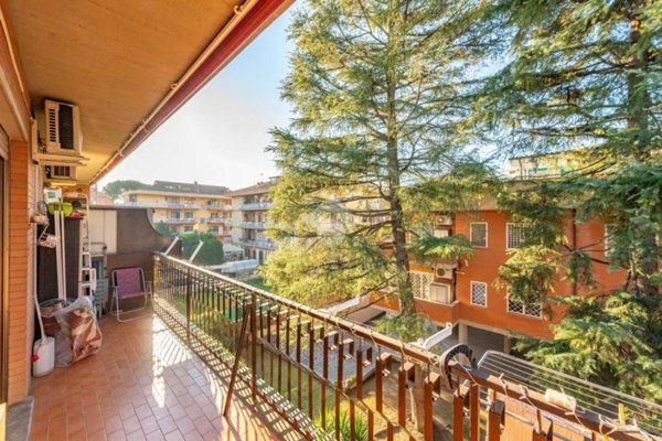 appartamento in vendita a Roma in zona Casal Morena