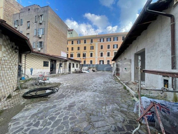 appartamento in vendita a Roma in zona Tuscolano