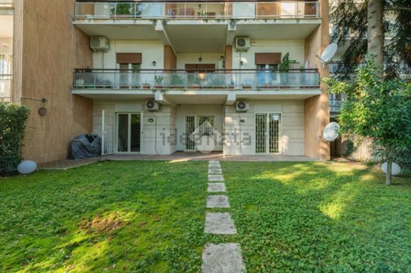 appartamento in vendita a Roma in zona Della Vittoria