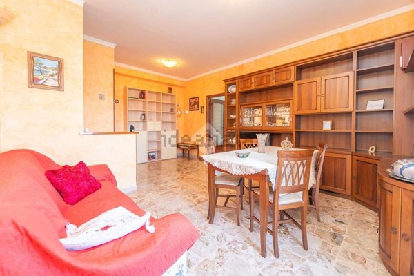 appartamento in vendita a Roma in zona Castelverde
