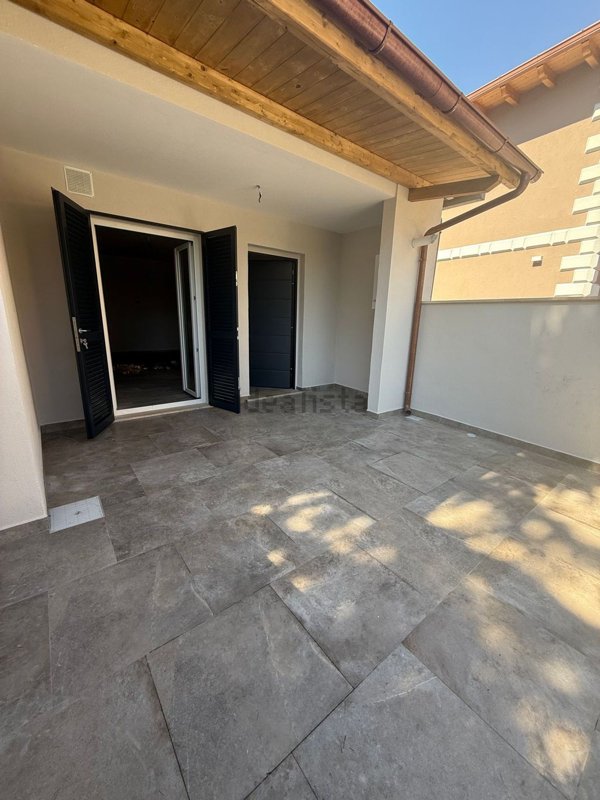 appartamento in vendita a Roma in zona Torre Maura