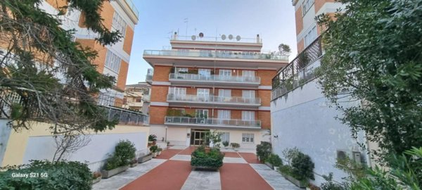 appartamento in vendita a Roma in zona Gianicolense