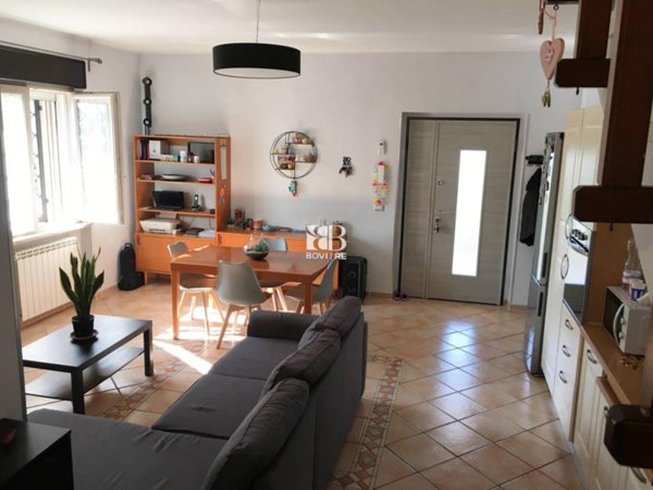 casa indipendente in vendita a Roma in zona Casal Palocco