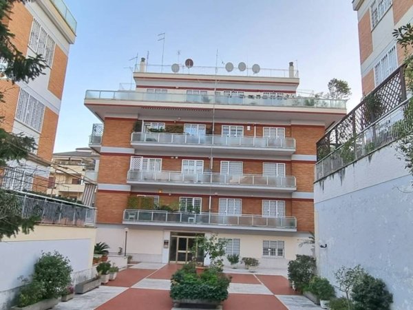 appartamento in vendita a Roma in zona Gianicolense