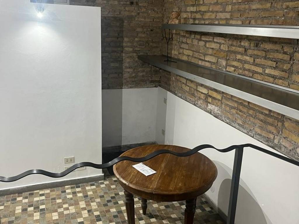 negozio in vendita a Roma in zona Salario