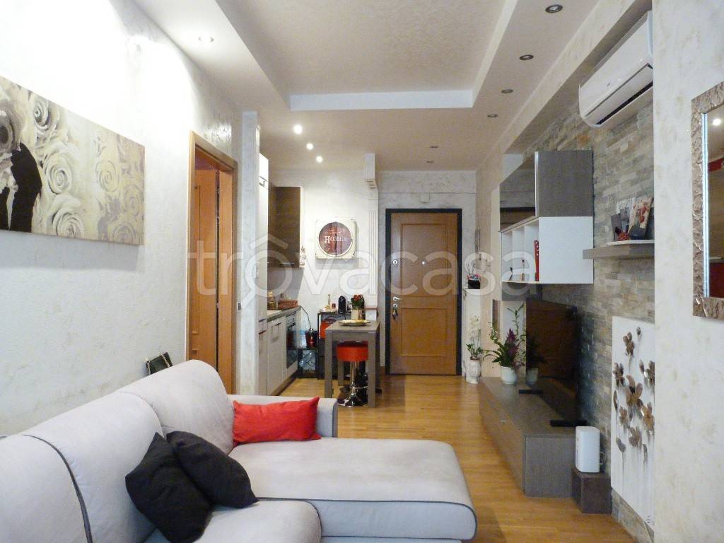 appartamento in vendita a Roma in zona Fonte Laurentina