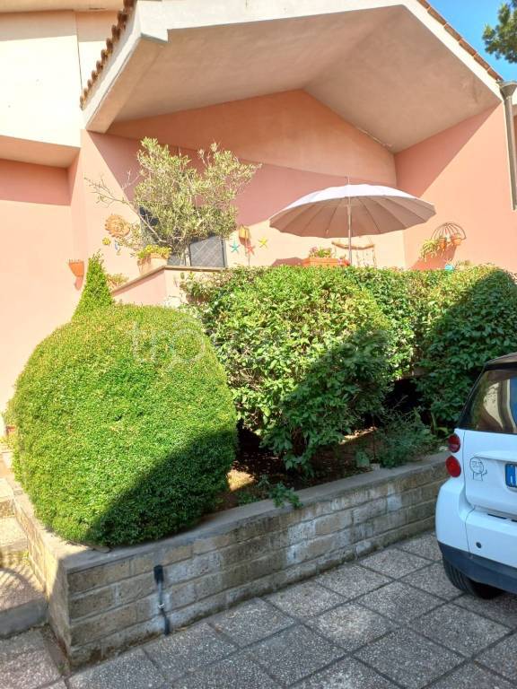 casa indipendente in vendita a Roma in zona Giuliano Dalmata
