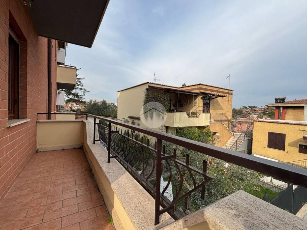 appartamento in vendita a Roma in zona Massimina/Casal Lumbroso
