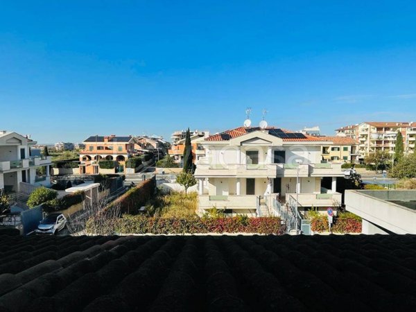appartamento in vendita a Roma in zona Mezzocammino