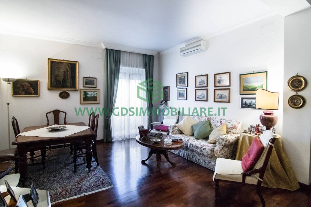 appartamento in vendita a Roma