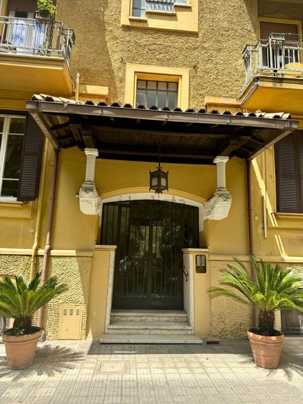 appartamento in vendita a Roma in zona Della Vittoria