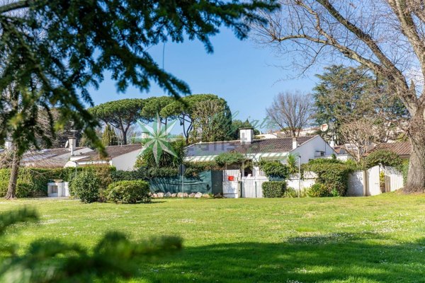 casa indipendente in vendita a Roma in zona Olgiata