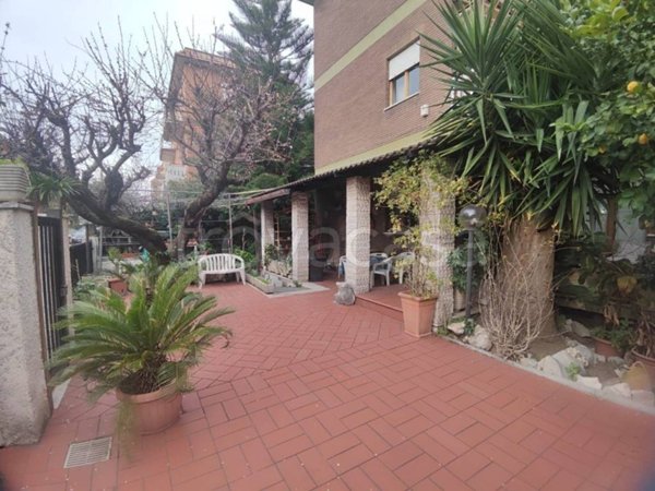 appartamento in vendita a Roma in zona Casalotti