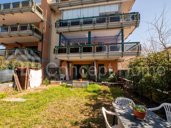 appartamento in vendita a Roma in zona Acilia