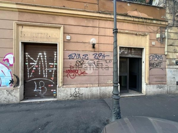 bivano in vendita a Roma in zona Castro Pretorio