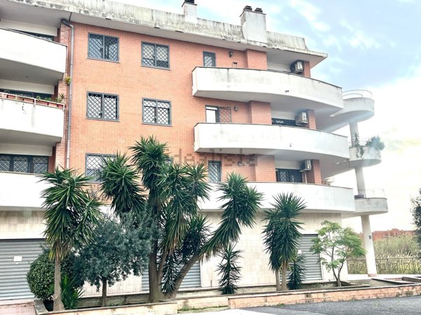appartamento in vendita a Roma in zona Portuense