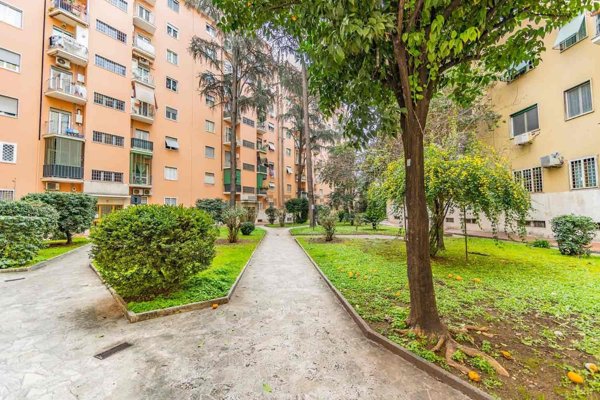 appartamento in vendita a Roma in zona Don Bosco