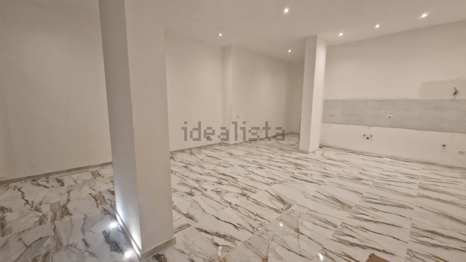 appartamento in vendita a Roma in zona Torre Spaccata