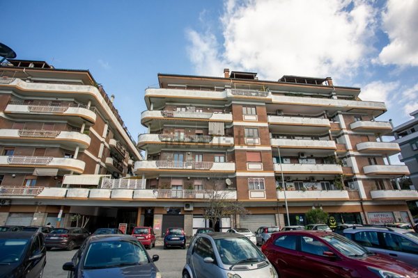 appartamento in vendita a Roma in zona Ostia