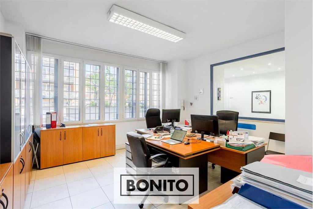 ufficio in vendita a Roma in zona Aurelio