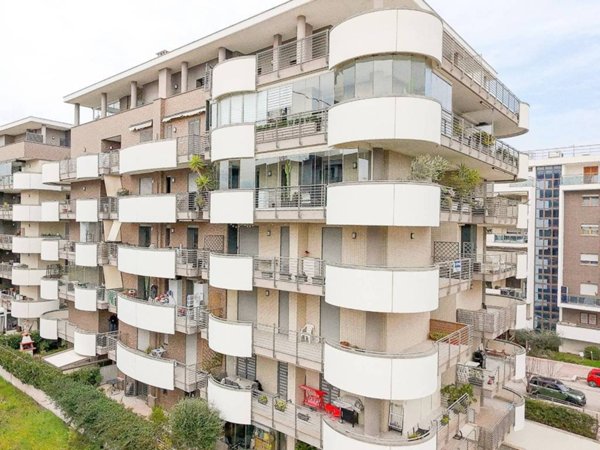 appartamento in vendita a Roma in zona Ardeatino