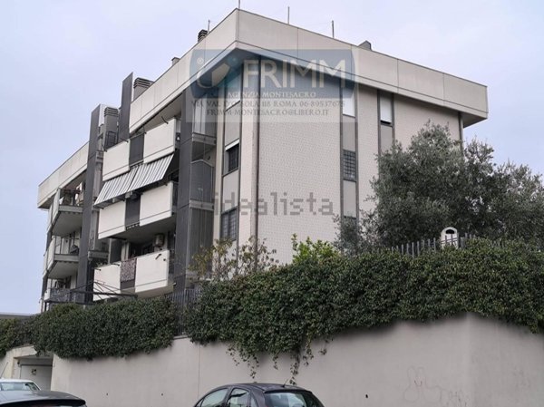 appartamento in vendita a Roma in zona Selva Candida