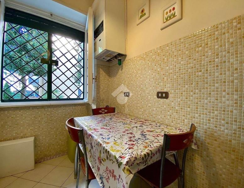 appartamento in vendita a Roma in zona Ardeatino