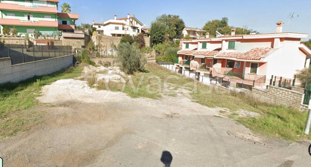 bifamiliare in vendita a Roma in zona Valle Santa