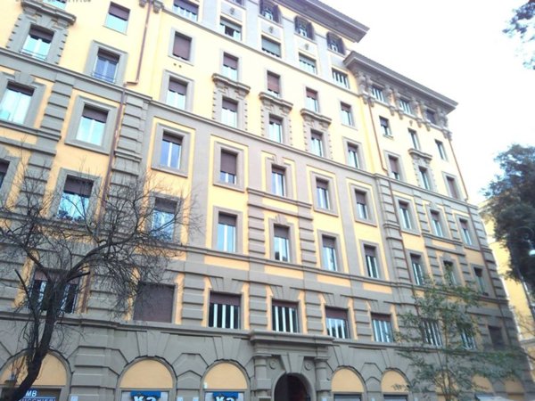 negozio in vendita a Roma in zona Ostiense