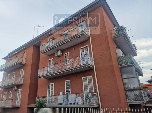 appartamento in vendita a Roma in zona Torre Angela