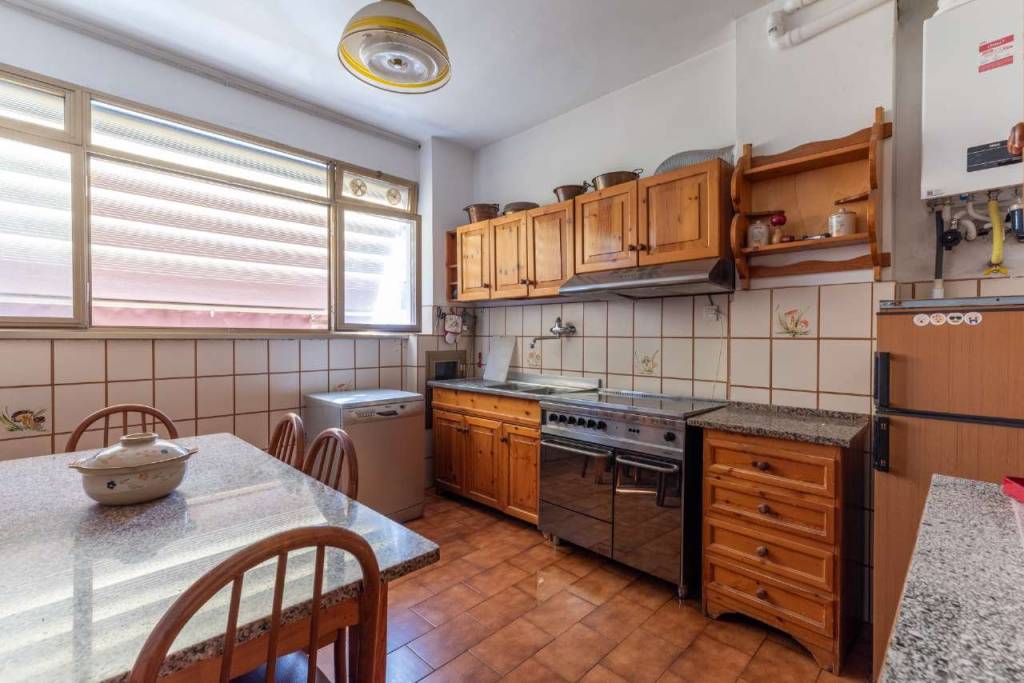 appartamento in vendita a Roma in zona Torre Spaccata