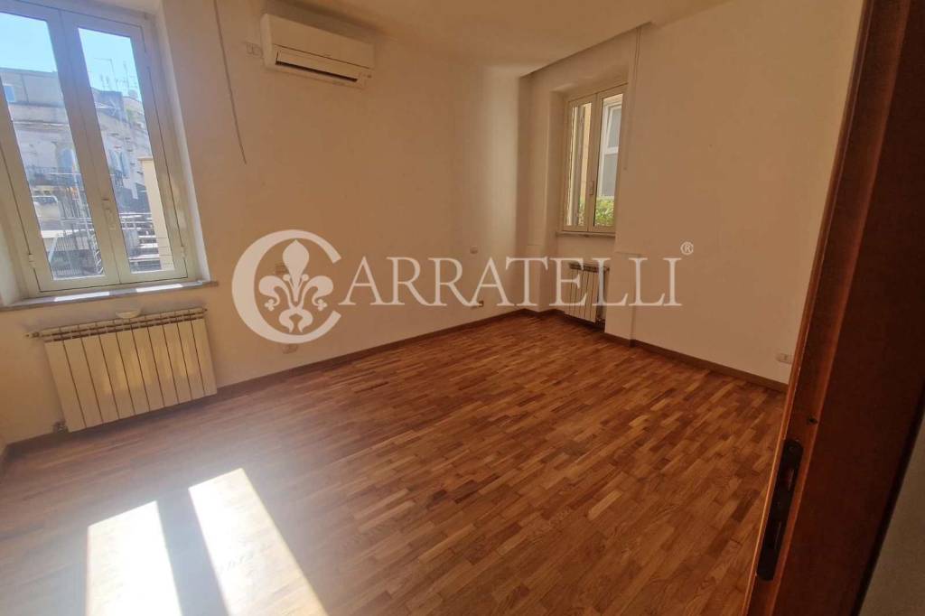 appartamento in vendita a Roma in zona Rione Regola