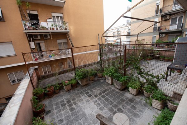 appartamento in vendita a Roma in zona Gianicolense