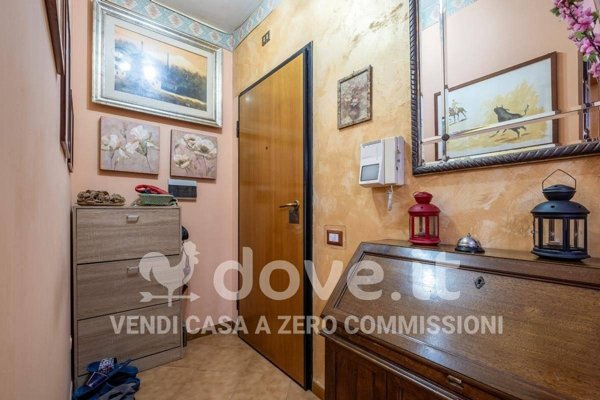 appartamento in vendita a Roma in zona Pantan Monastero