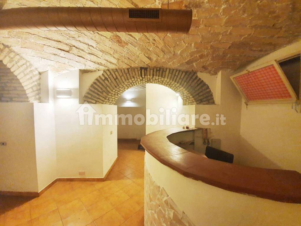 negozio in vendita a Roma in zona Rione Prati