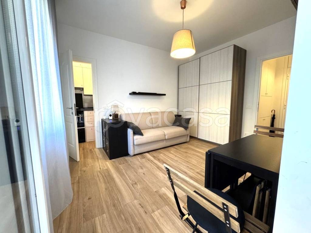appartamento in vendita a Roma in zona Ostiense