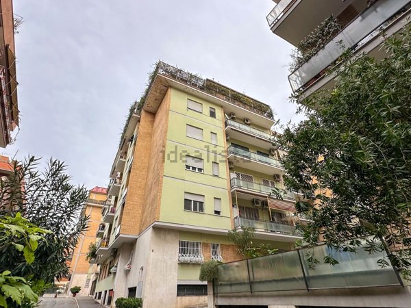 appartamento in vendita a Roma in zona Portuense